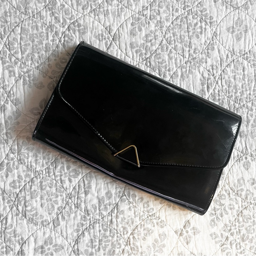 OS Vintage Envelope Style Black Patent Clutch Triangle Clasp